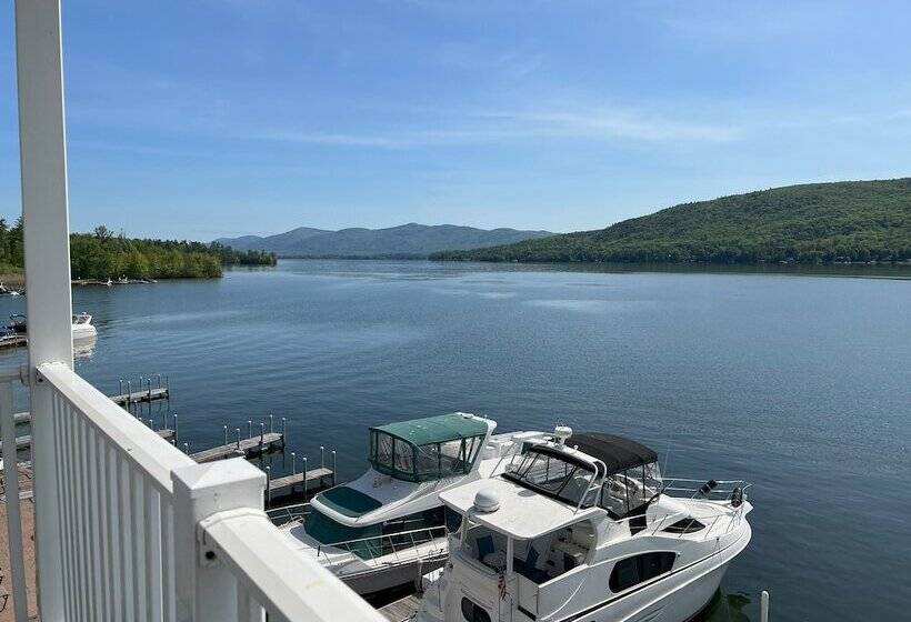 اتاق استاندارد با تخت بزرگ, The Georgian Lakeside Resort