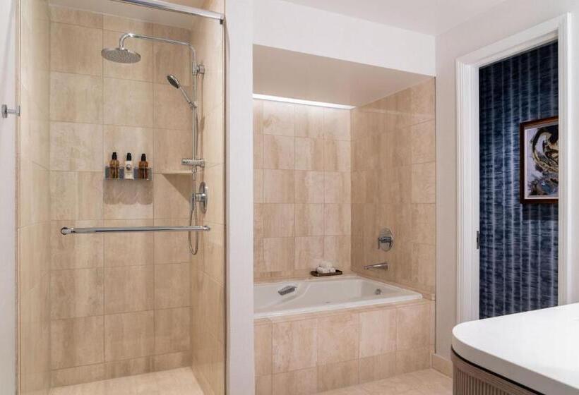 اتاق استاندارد در طبقه همکف, The Ritz Carlton Dallas, Las Colinas