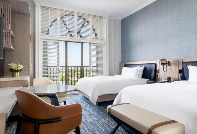 اتاق استاندارد با چشم‌انداز زمین, The Ritz Carlton Dallas, Las Colinas