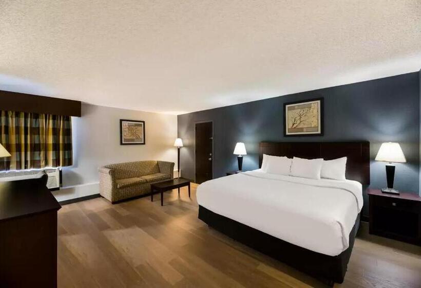 سوئیت با تخت بزرگ, Clarion Hotel San Angelo Near Convention Center