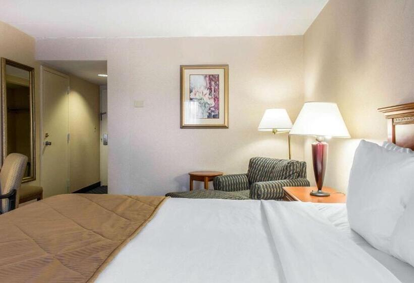 اتاق استاندارد برای معلولان, Clarion Hotel & Conference Center