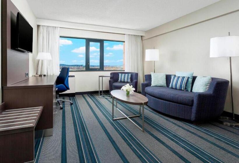 Suite Cama King, Courtyard By Marriott Boston Cambridge