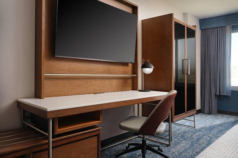اتاق استاندارد با تخت بزرگ, Courtyard By Marriott San Diego Mission Valley/hotel Circle