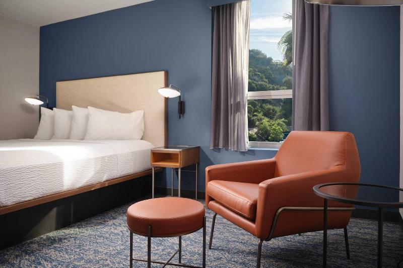 اتاق استاندارد با تخت بزرگ, Courtyard By Marriott San Diego Mission Valley/hotel Circle