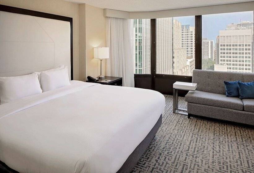 Chambre Standard Lit King Size, Doubletree By Hilton  Chicago  Magnificent Mile