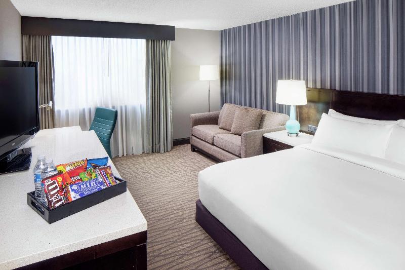اتاق استاندارد با تخت بزرگ, Wyndham Garden Westlake