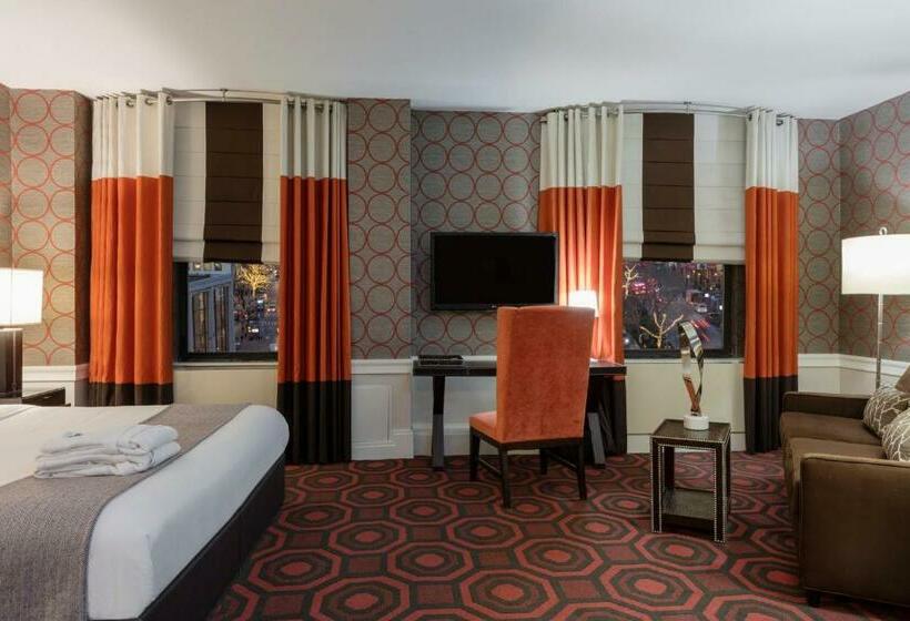 سوئیت جونیور با تخت بزرگ, The Empire Hotel New York