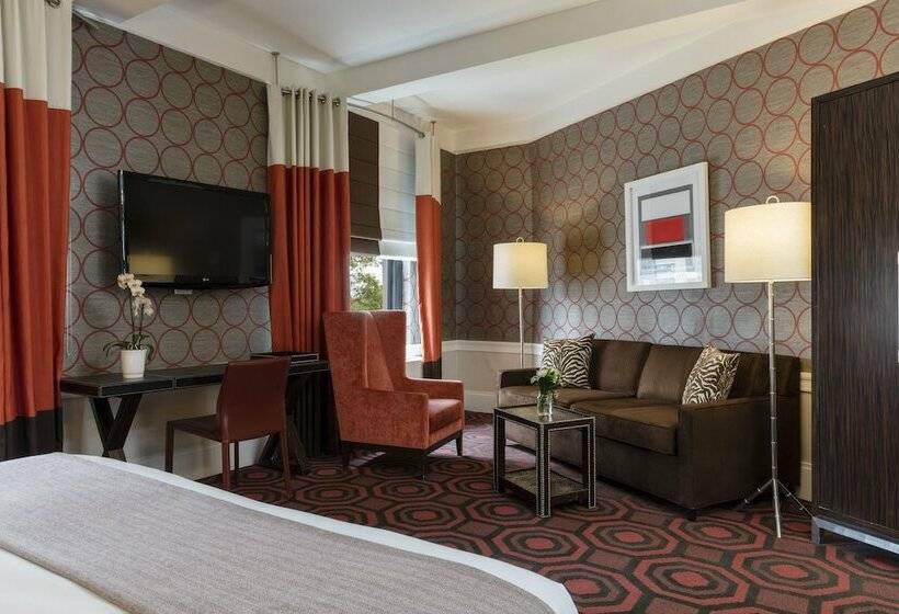 سوییت جونیور, The Empire Hotel New York