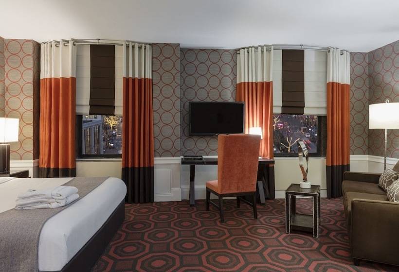 سوییت جونیور, The Empire Hotel New York