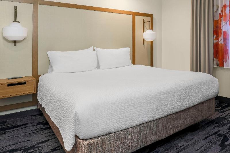 اتاق استاندارد با تخت بزرگ, Fairfield Inn And Suites By Marriott San Jose Airport