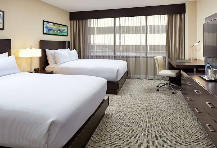 Suite Adapted for people with reduced mobility, Hilton Houston Plaza/medical Center