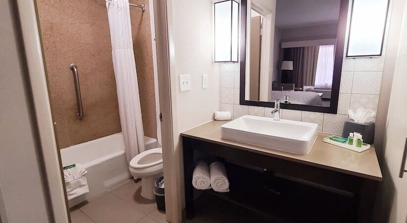 Standard Room 2 Double Beds, Holiday Inn El Paso West – Sunland Park, An Ihg