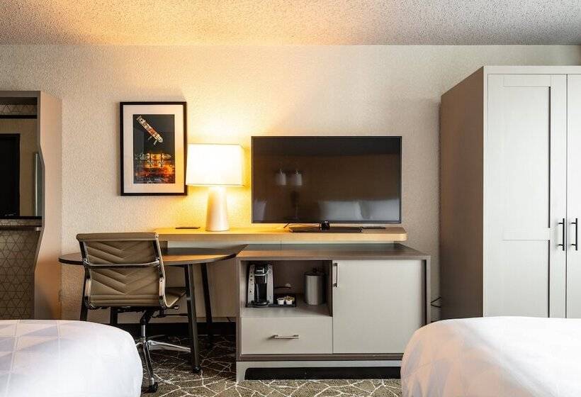 اتاق استاندارد با 2 تخت دوبل, Holiday Inn Newark International Airport