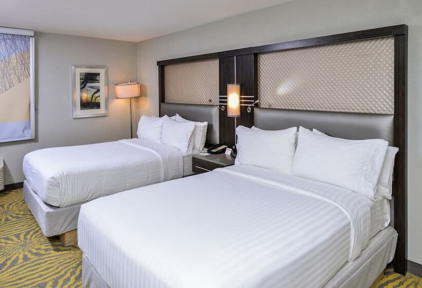 اتاق استاندارد با 2 تخت دوبل, Holiday Inn Richardson