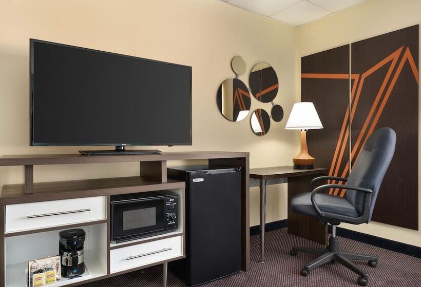 Habitación Business, Howard Johnson  By Wyndham South Portland