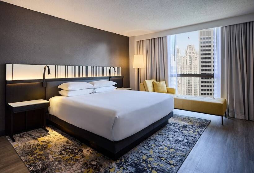 سوییت جونیور, Hyatt Regency Chicago