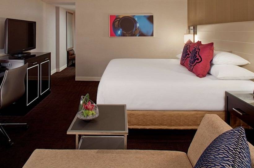 Номер Клуб, Hyatt Regency New Orleans