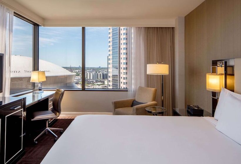 Номер Клуб, Hyatt Regency New Orleans