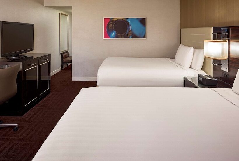 Номер Клуб, Hyatt Regency New Orleans