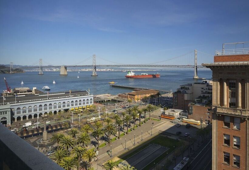 استودیو استاندارد با چشم‌انداز, Hyatt Regency San Francisco