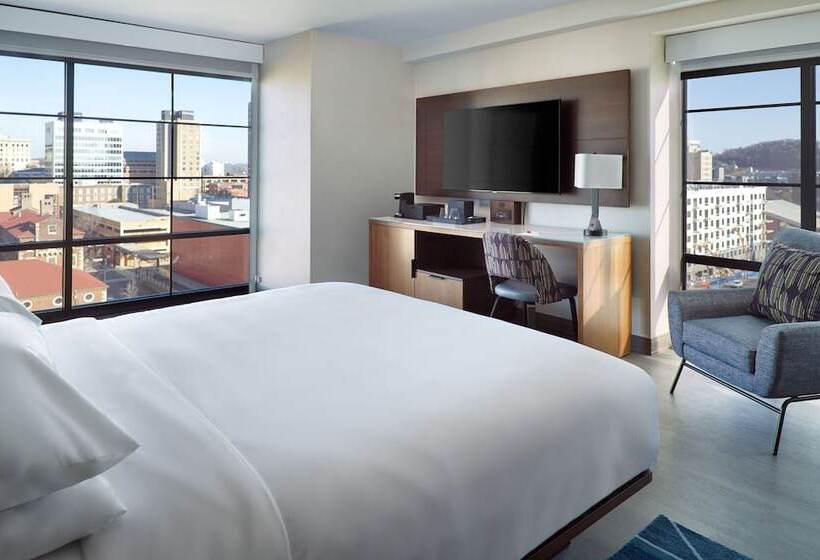 Executive-Zimmer, Marriott Knoxville Downtown