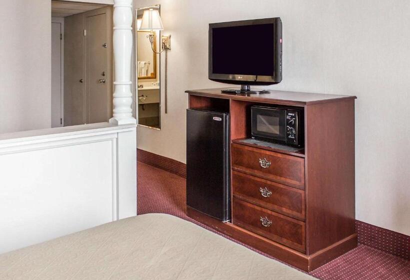 Suite, Quality Inn & Conference Center