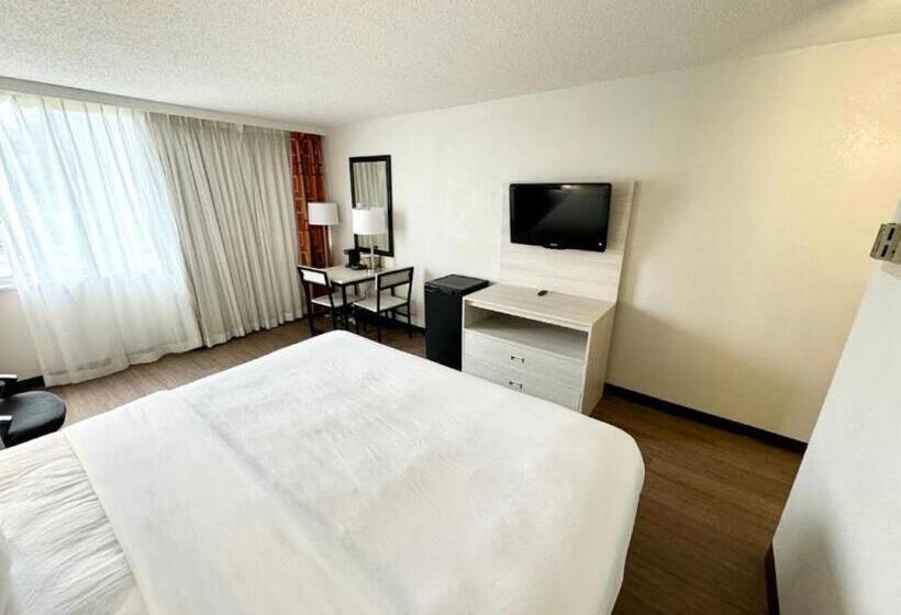 Habitación Estándar Cama King Adaptada para personas con movilidad reducida, Quality Inn & Suites East Syracuse  Carrier Circle