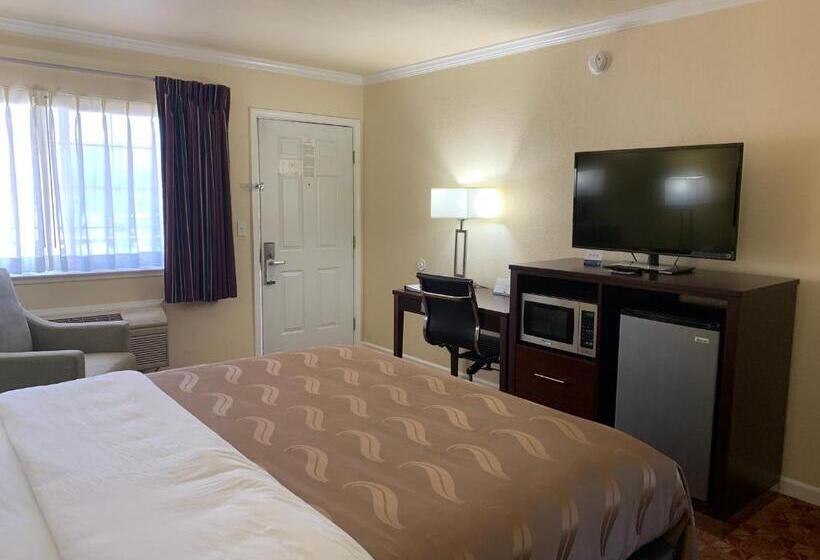 اتاق استاندارد با تخت بزرگ, Quality Inn Ukiah