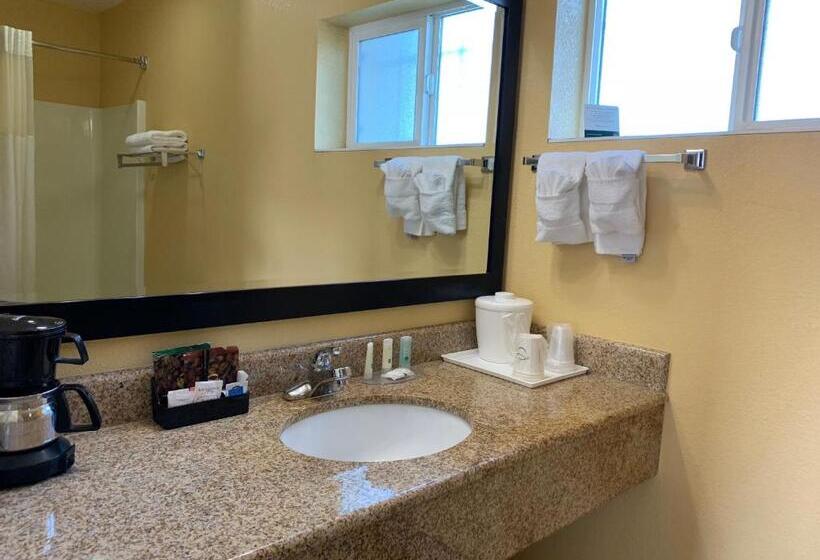سوییت, Quality Inn Ukiah
