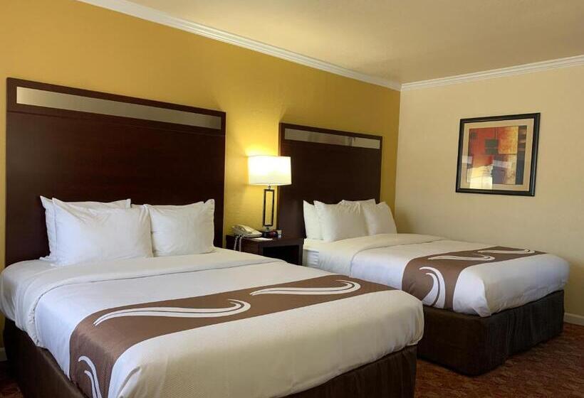 سوییت, Quality Inn Ukiah