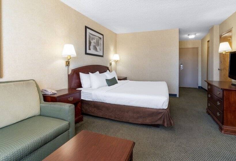 اتاق لوکس, Ramada By Wyndham Reno Hotel & Casino