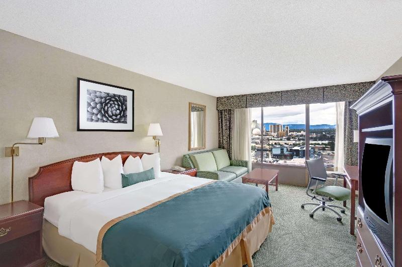 اتاق استاندارد با تخت بزرگ, Ramada By Wyndham Reno Hotel & Casino