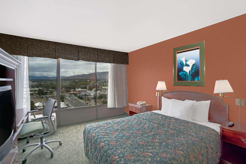 اتاق استاندارد, Ramada By Wyndham Reno Hotel & Casino