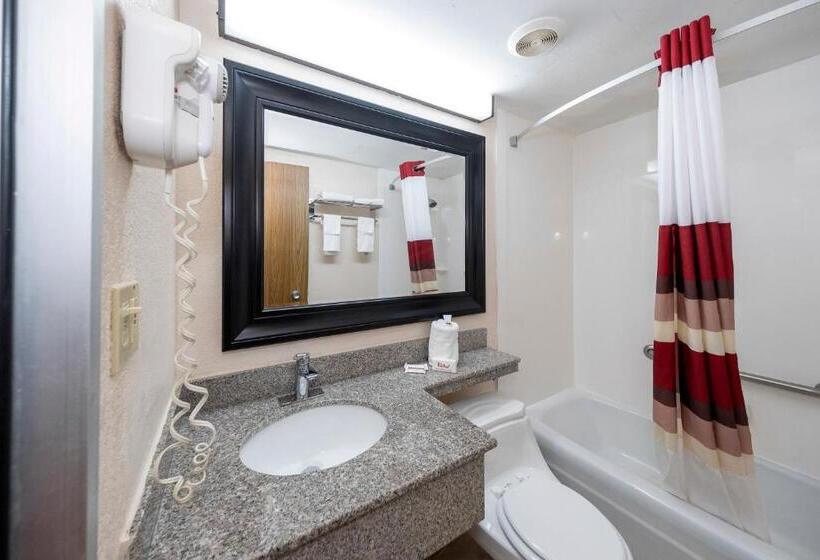 اتاق سوپریور با تخت بزرگ, Red Roof Inn Lumberton