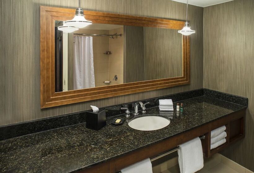 Номер Клуб, The Plaza Hotel Columbus At Capitol Square