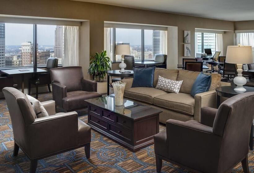 Номер Клуб, The Plaza Hotel Columbus At Capitol Square