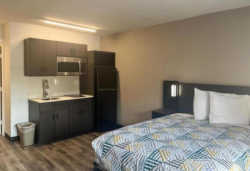 带大床的标准间, Studio 6 Alvin, Tx