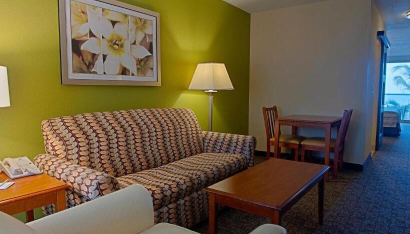 سوئیت با تخت بزرگ, Ocean Breeze Inn Vero Beach