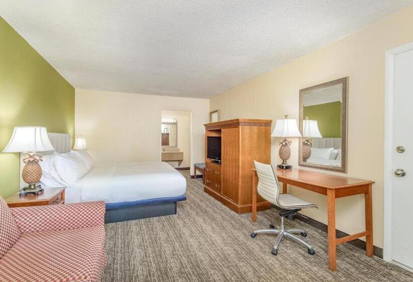 اتاق استاندارد با تخت بزرگ برای معلولان, Ocean Breeze Inn Vero Beach