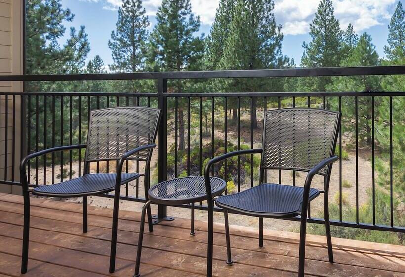 اتاق استاندارد, Seventh Mountain Resort