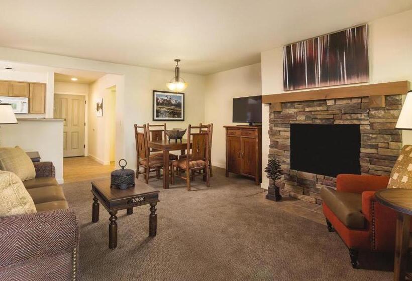 3 Bedroom Suite, Seventh Mountain Resort