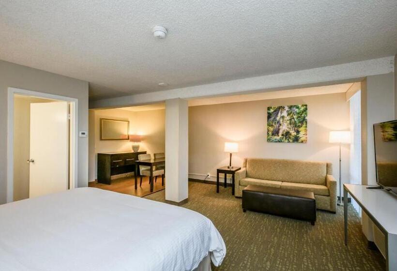 Junior Suite, Wyndham Garden Fresno Yosemite Airport