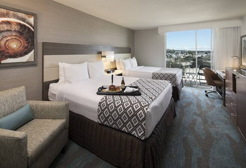 Standardzimmer 2 Doppelbetten, Crowne Plaza  Ventura Beach