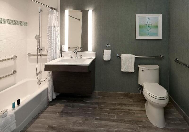 اتاق استاندارد برای معلولان, Crowne Plaza Ventura Beach, An Ihg