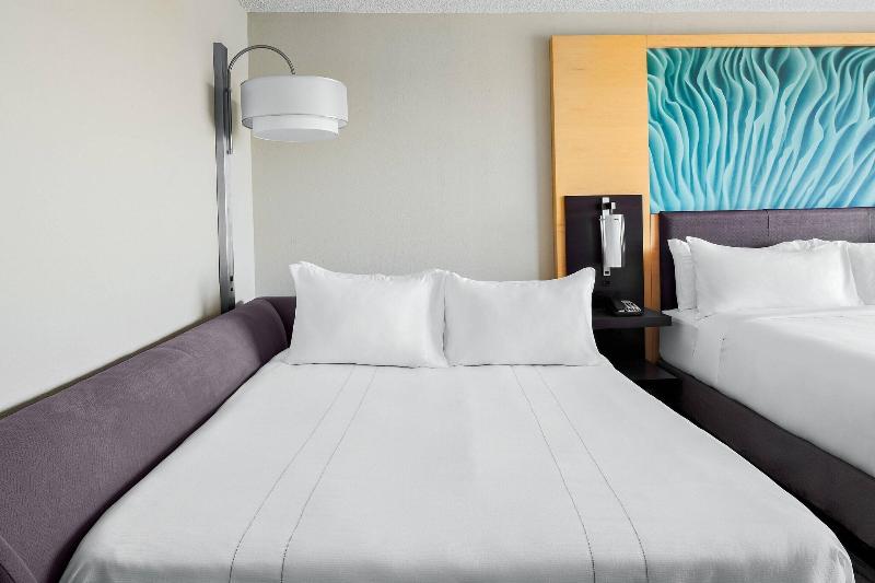 스탠다드 룸 킹사이즈 침대, Boca Raton Marriott At Boca Center