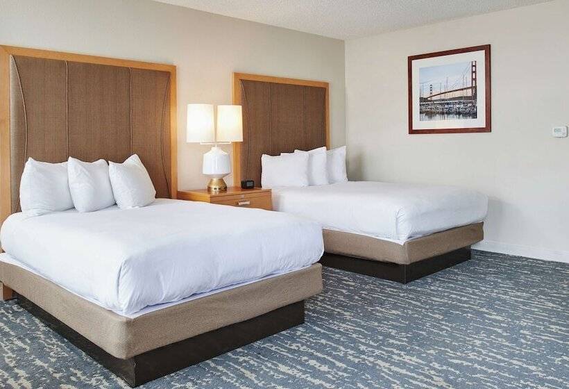 Standaardkamer met 2 Tweepersoonsbedden, Doubletree By Hilton Berkeley Marina