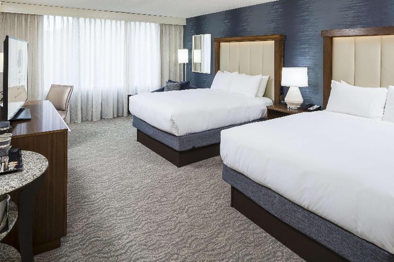 اتاق استاندارد با تخت دو نفره بزرگ, Doubletree By Hilton Boston  Andover