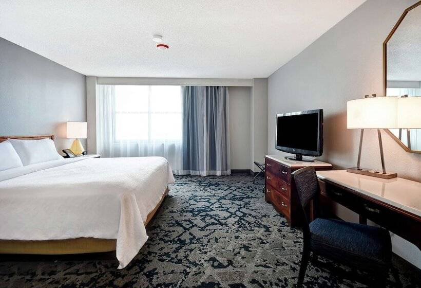 سوئیت پریمیوم, Embassy Suites By Hilton Montgomery Hotel & Conference Ctr