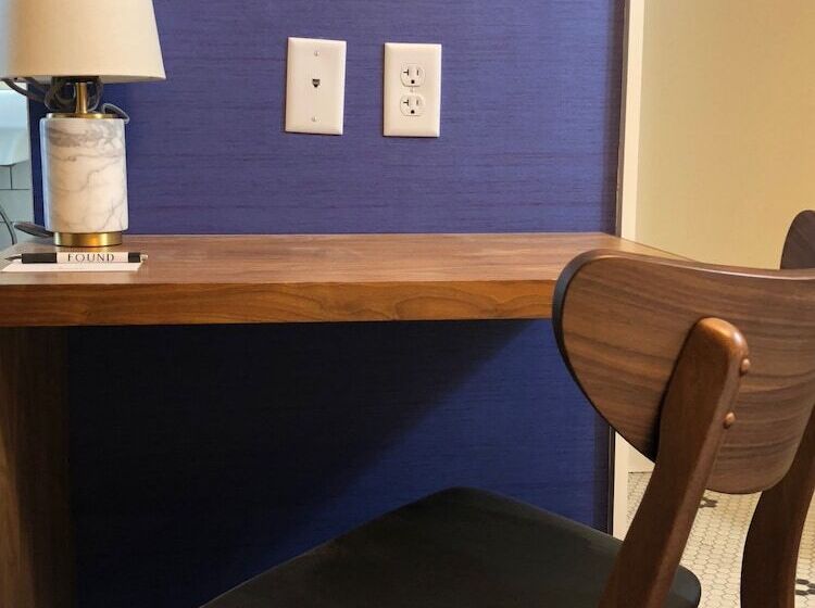 اتاق استاندارد با تخت دوبل, Found Hotel Boston Common