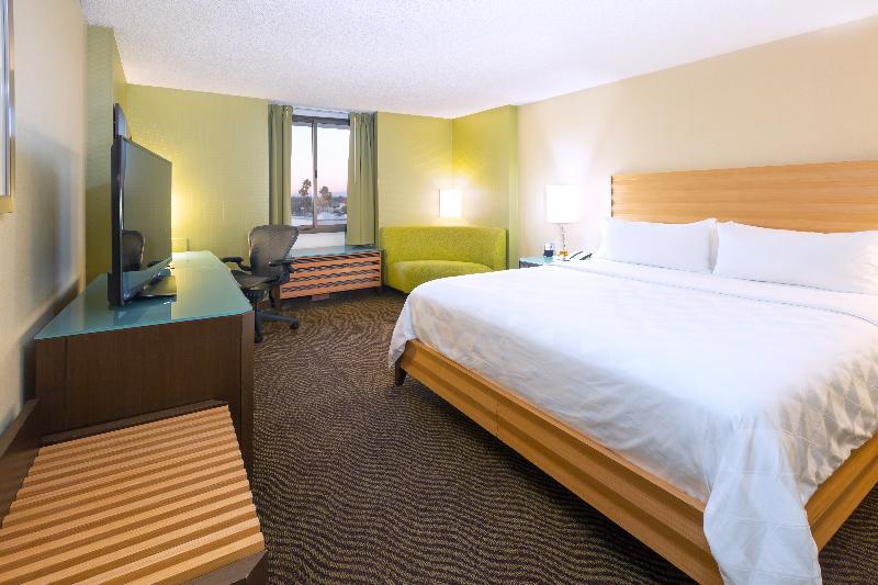 Standard Room King Bed Adapted for people with reduced mobility, Holiday Inn San Jose Silicon Valley, An Ihg